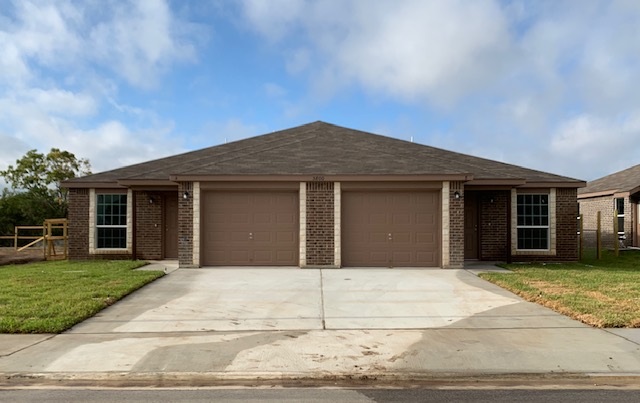 5800 Lariat Court - B
