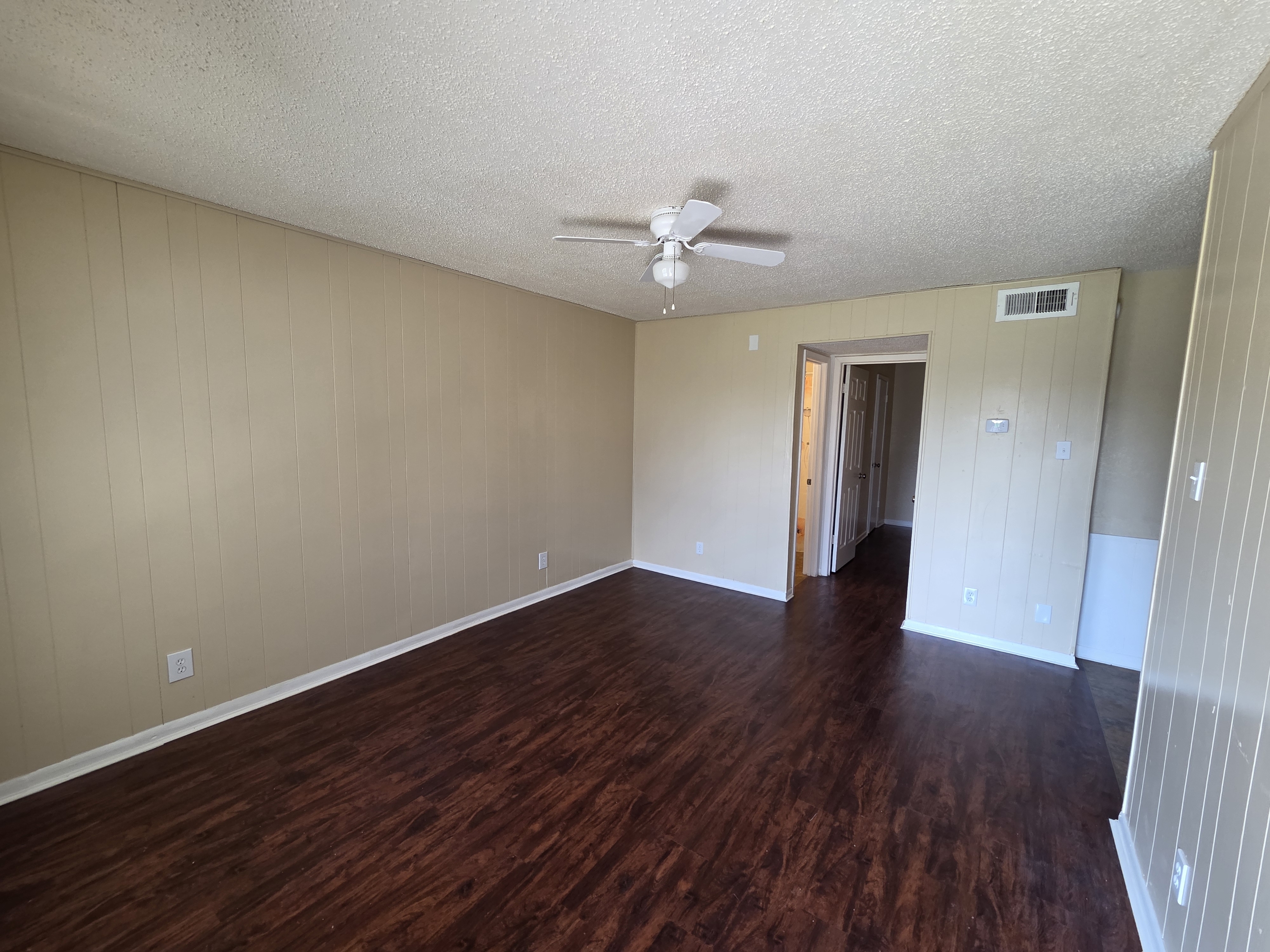 601 Harbour Ave - 102