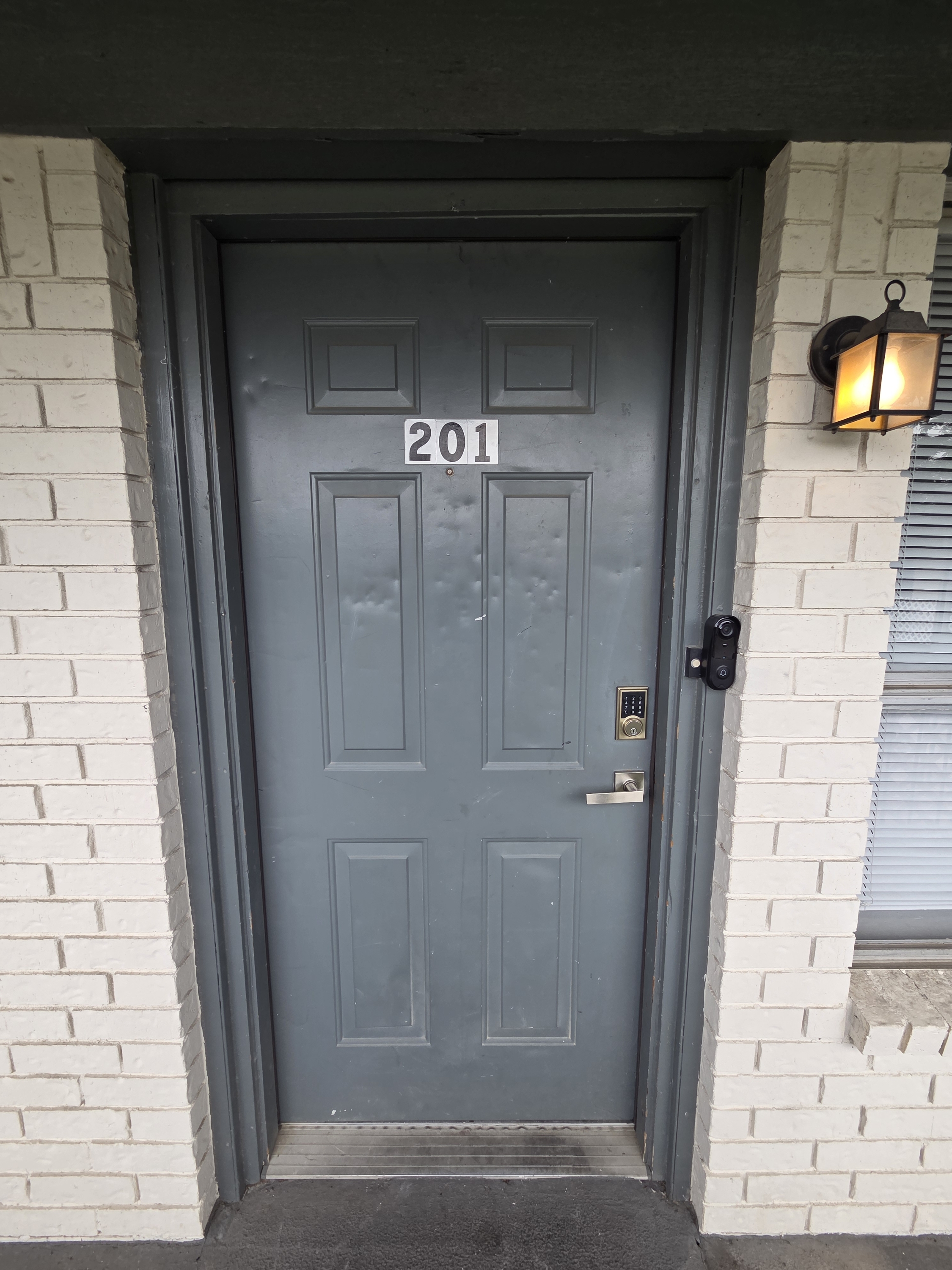 601 Harbour Ave - 201